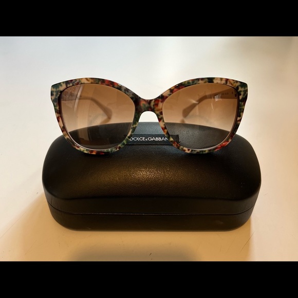 Dolce & Gabbana floral print sunglasses - Picture 1 of 10